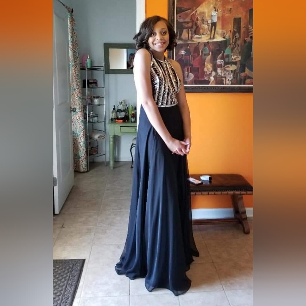 PROM DRESS Jonathan Kane